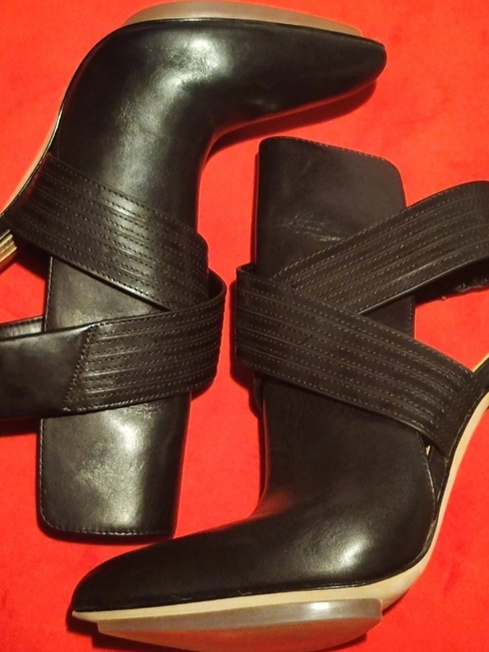 BCBG MAX AZRIA  Womens 36.5/6.5 Black Leather Krimp Booties...New